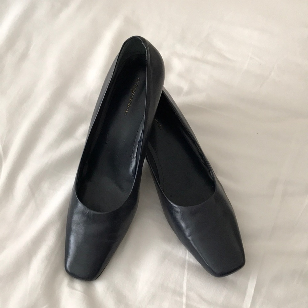 Navy blue easy spirit heels